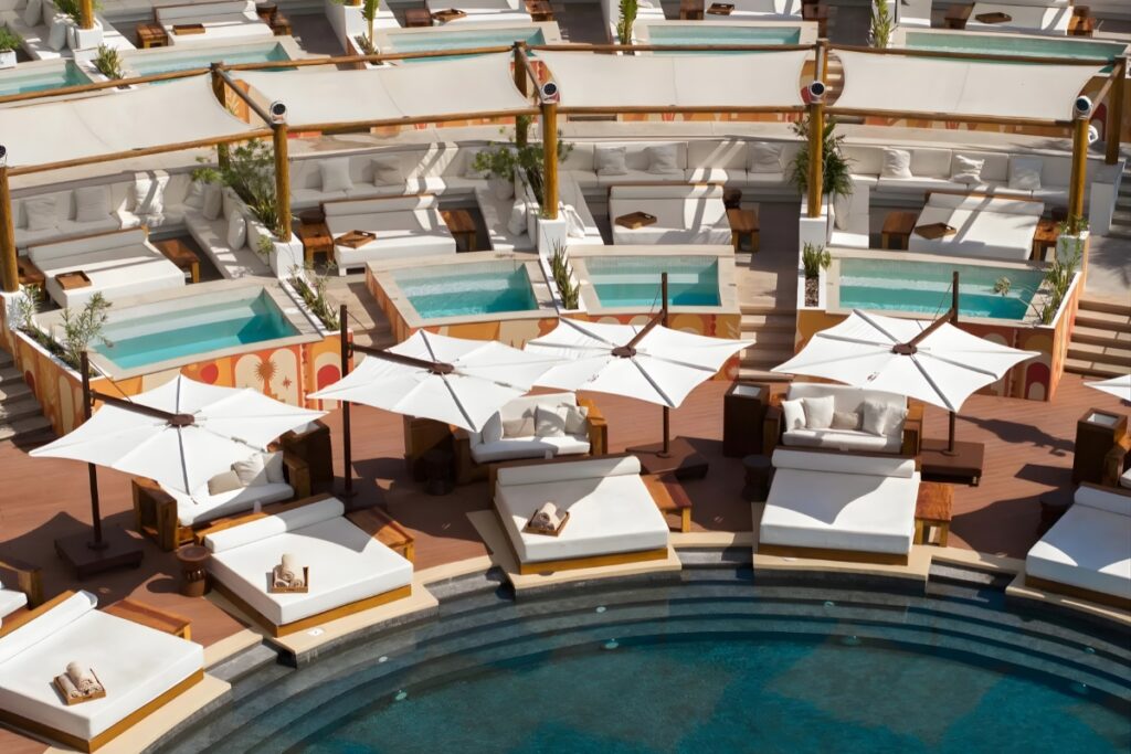 best beach club in dubai