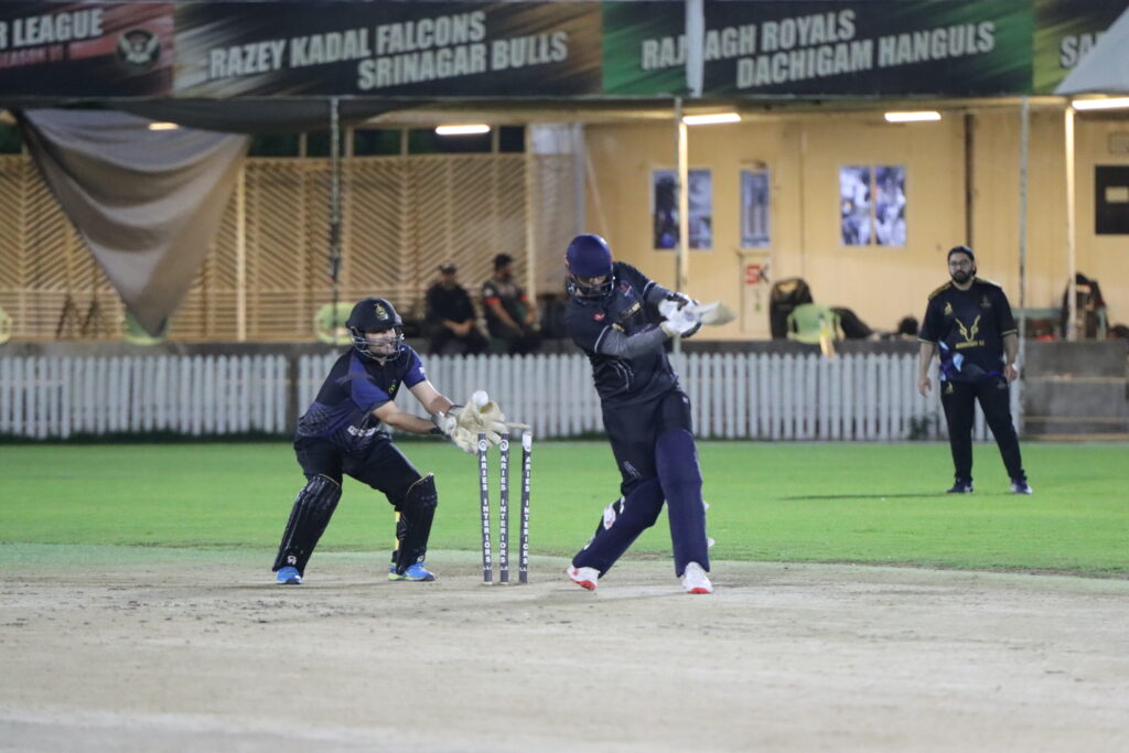 cricket in dubai, where to play cricket in dubai, indoor cricket dubai, dubai cricket stadium