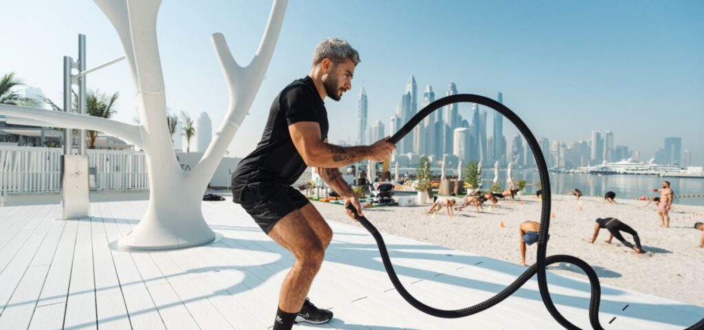 Beach workouts: Outdoor Gyms in Dubai