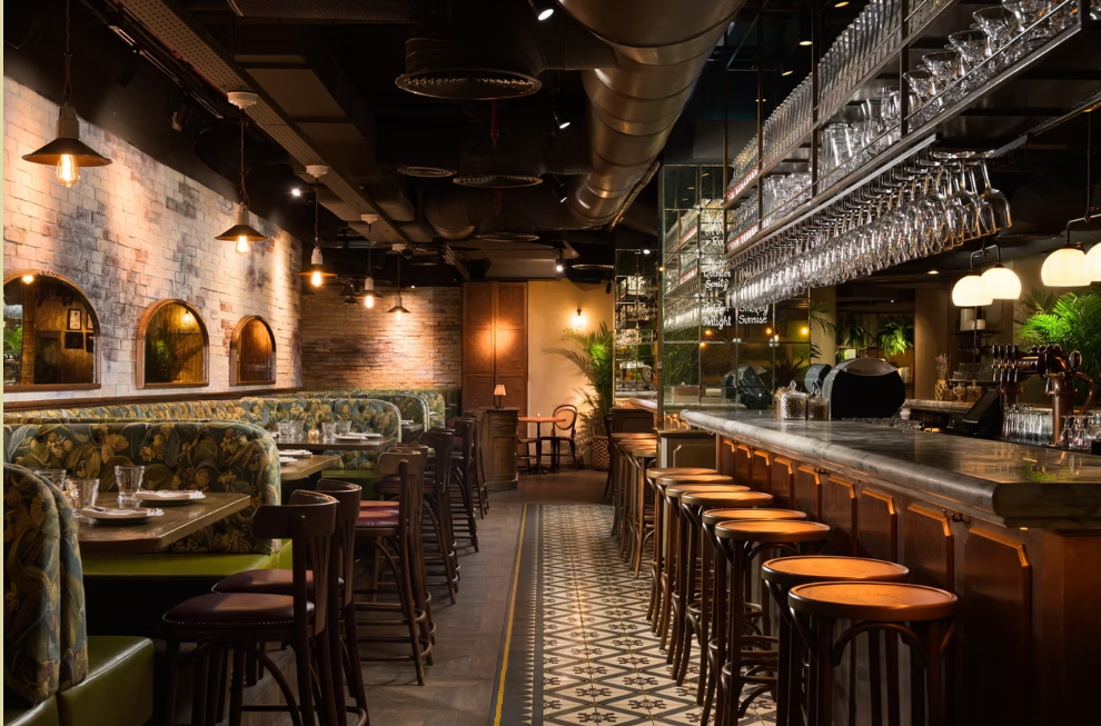 Saturday happy hour dubai