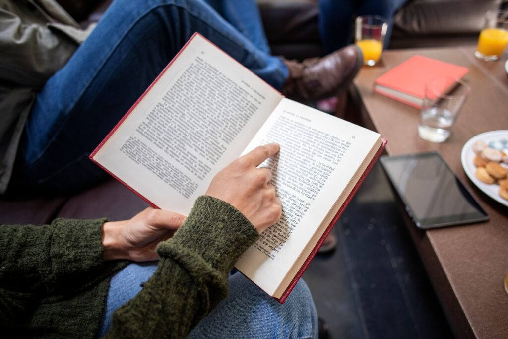 reading clubs dubai