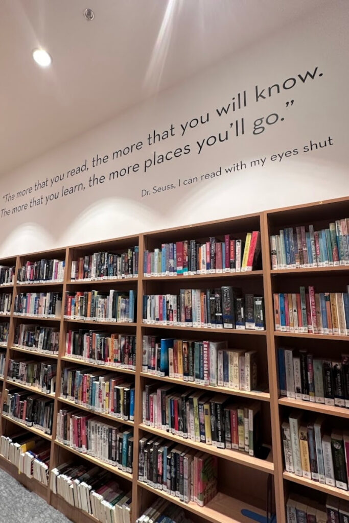 bookstores in dubai