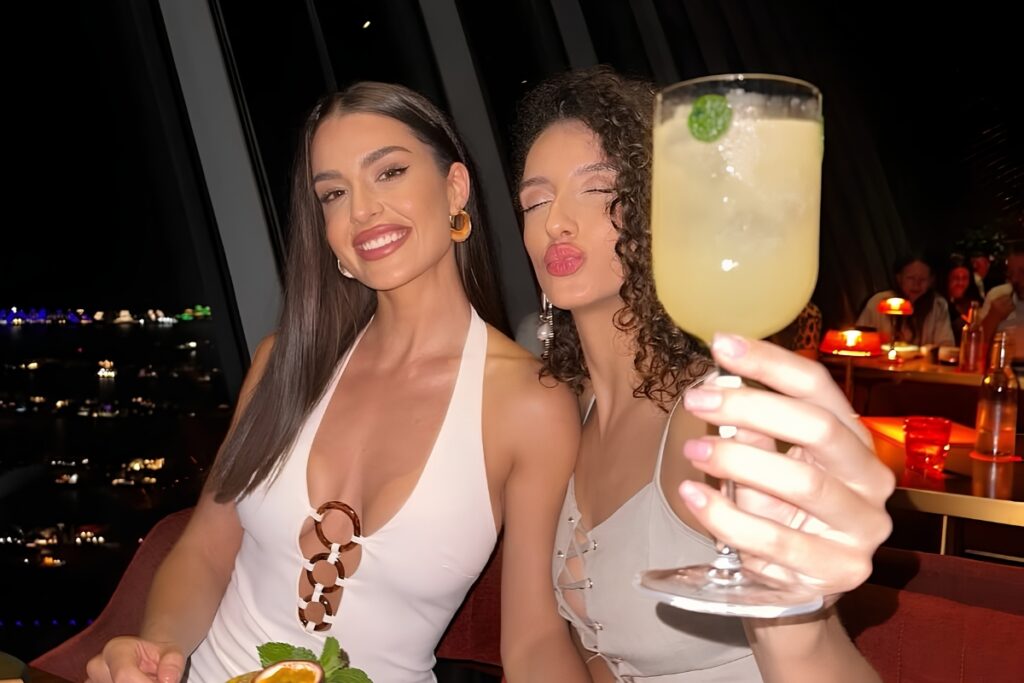 Best sundowners in Dubai with sunset views and rooftop drinks