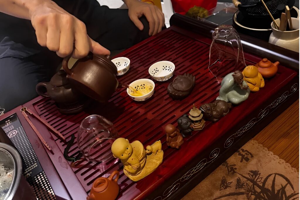 AlmazTea boutique studio offering immersive tea ceremonies in Dubai